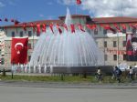 s�vas saray�n �n�...