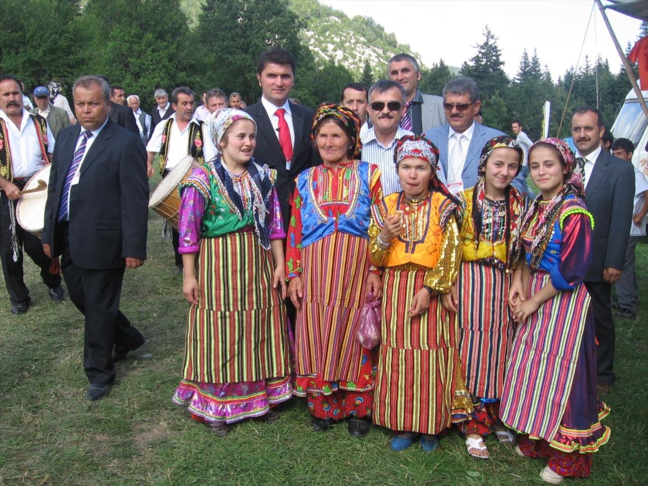 1 a�ustos sorkun yayla �enli�i...
