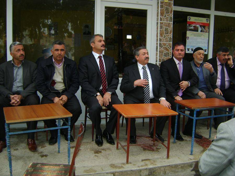EMN�YET GENEL M�D�R� YAH��HANDAYDI...